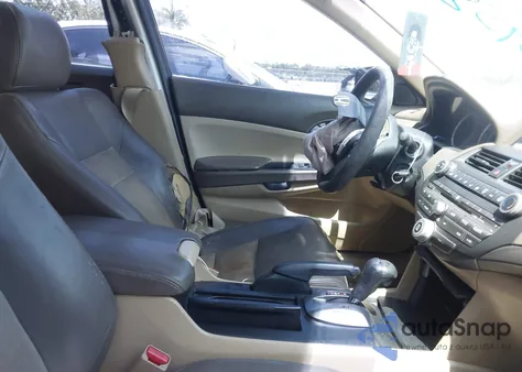 2010 Honda Accord 2.4 Lx-P z USA, uszkodzony, nr VIN 1HGCP2F45AA180393